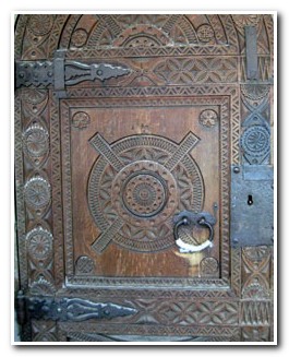 Узор на костюме гусляра Ивана Самоварова, древнерусский орнамент, вечеринка в русском стиле