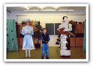 Первокласник читает стих Деду Морозу